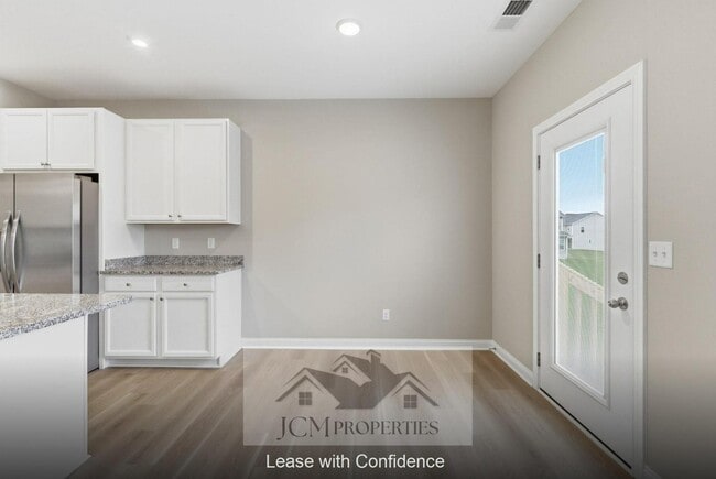 Building Photo - 117 Lambert Fld