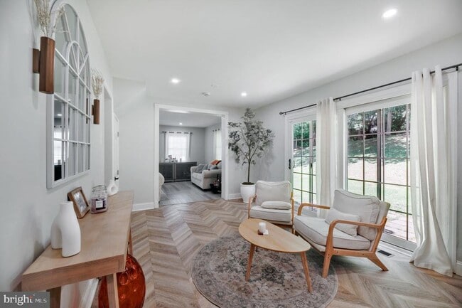 Building Photo - 8812 Churchfield Ln