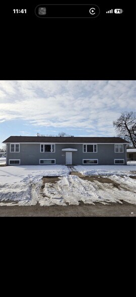 Building Photo - 149 E 1st St