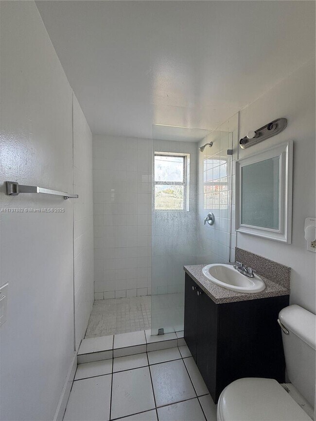 Building Photo - 5305 Biscayne Blvd
