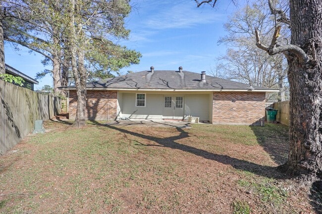 Building Photo - 8900 Shadow Bluff Ave