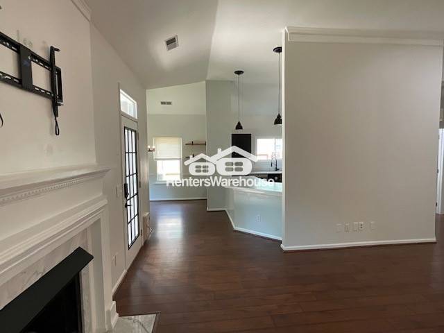 Building Photo - 11300 Hunters Landing Dr