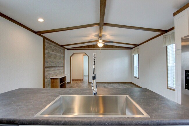 Building Photo - 295 Seays Rd