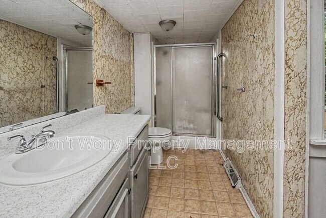 Building Photo - 4106 Lexwin Ave