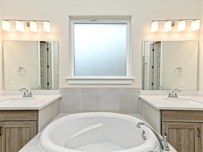 Building Photo - 17104 Calipatria Ln