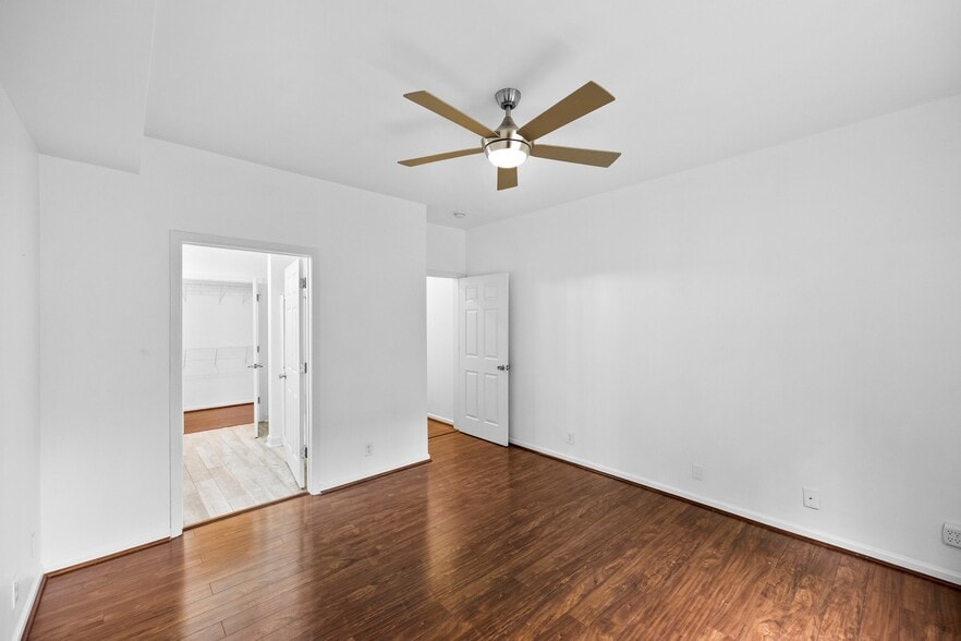 Building Photo - 3228 Margellina Drive