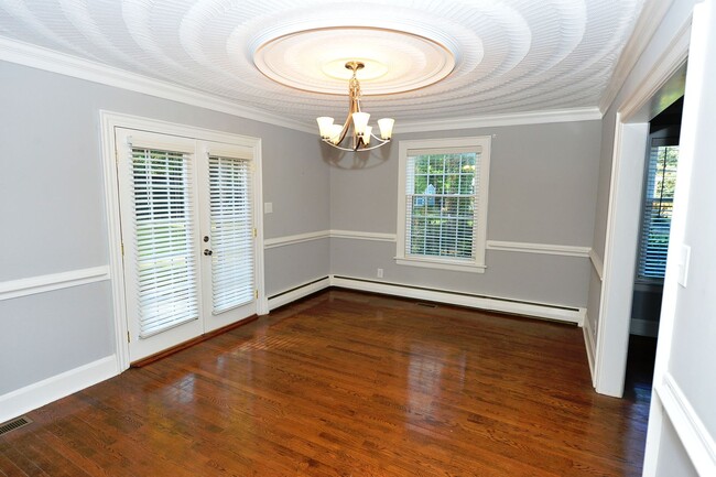 Building Photo - Water View, private wooded lot on dead end...