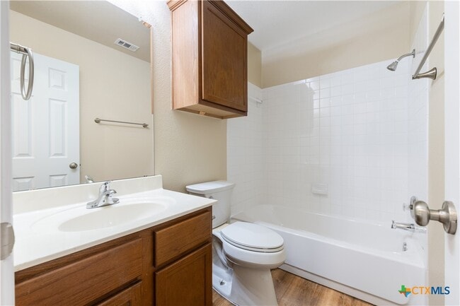 Building Photo - 9816 Tully Weary Ln