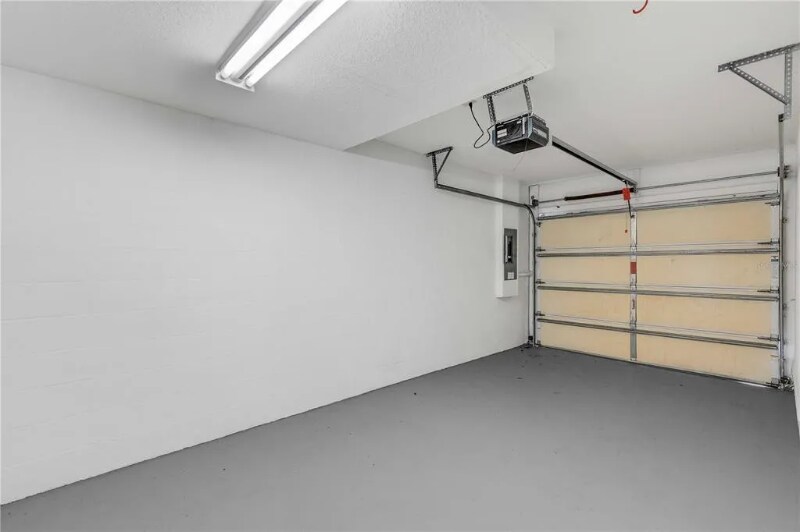 Building Photo - 6404-6422 Odom Rd