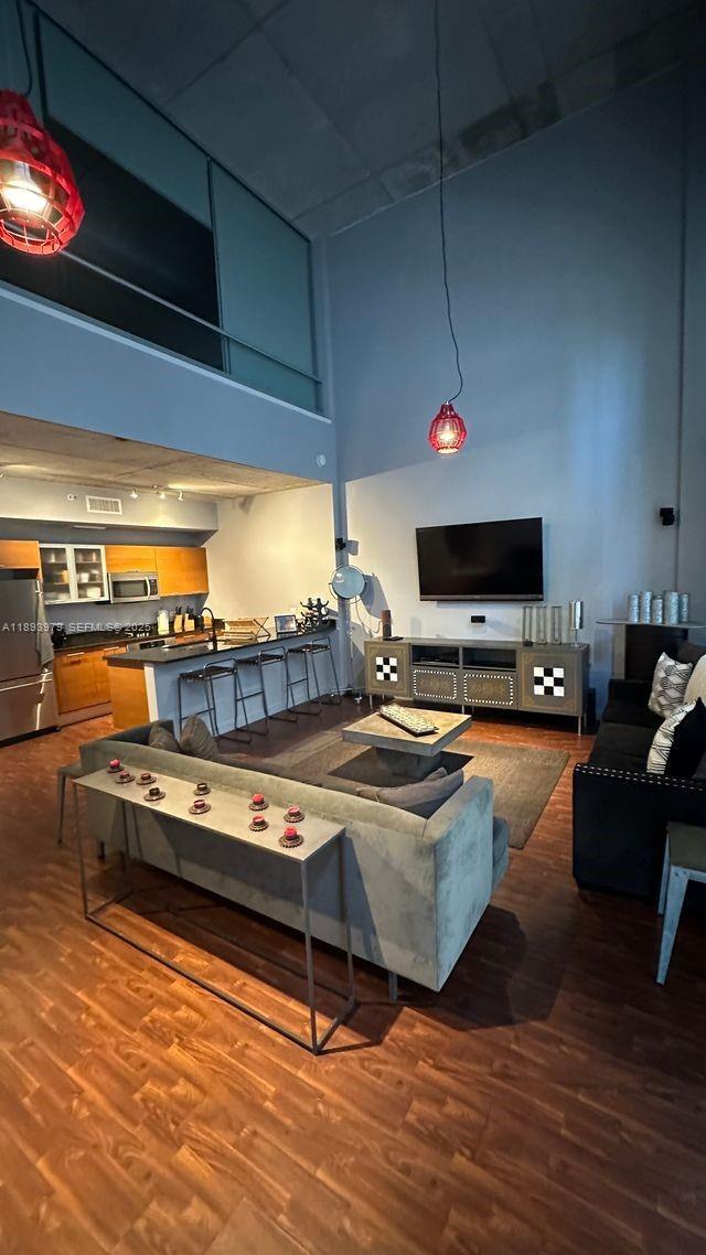 Building Photo - 3449 NE 1st Ave