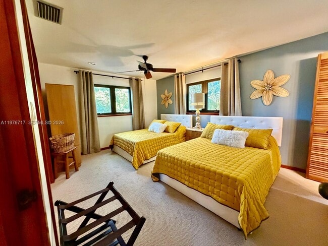 Building Photo - 1615 Harbor Dr