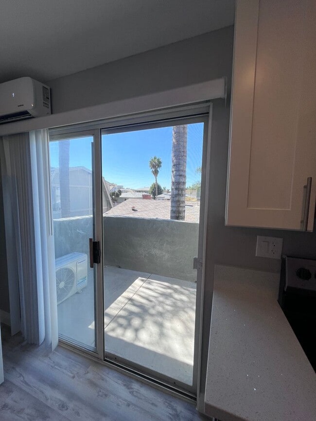 Building Photo - Beautifully Upgraded One Bedroom-One Bathroom Apartment in Talmadge