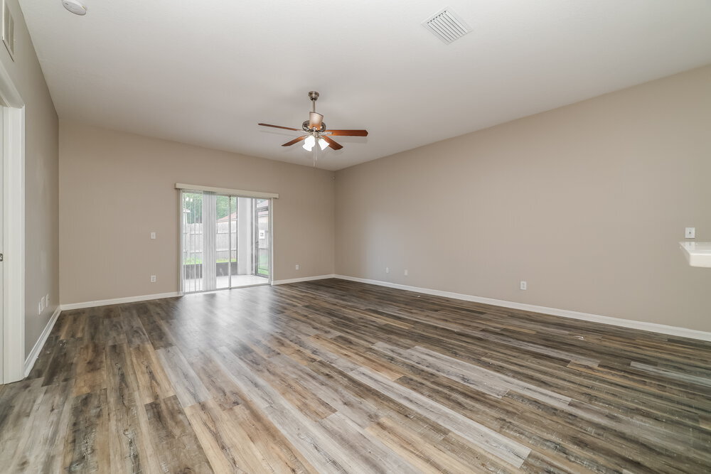 Building Photo - 13417 Silvercreek Dr