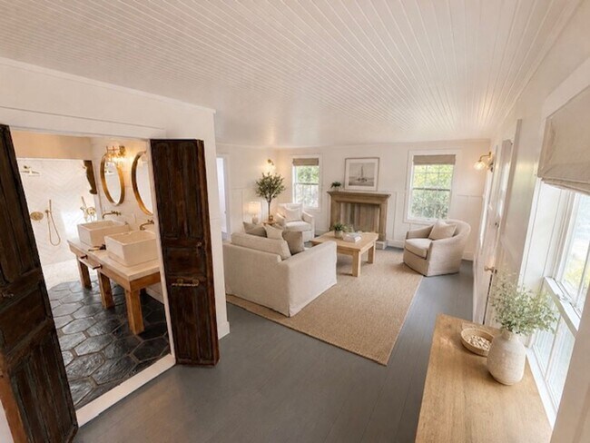 Building Photo - Stunning Designer Coastal Retreat | Fully Renovated Luxury Home in Ocean Park