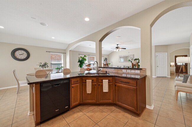 Building Photo - 66 W Lasting Spring Cir