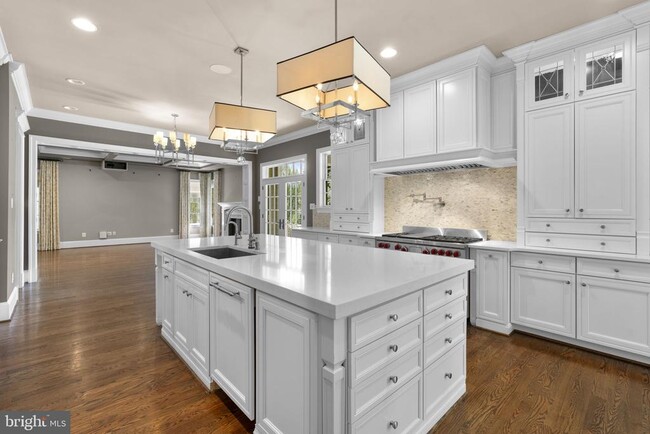 Building Photo - 11230 Kinsale Ct