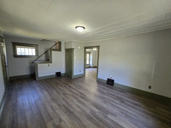 Building Photo - 1125 Ackermant St