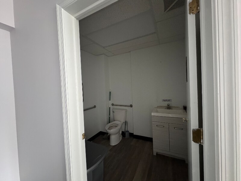 Building Photo - 6630 S Crescent Blvd