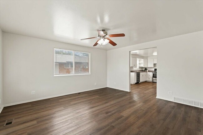 Building Photo - 775 1st St