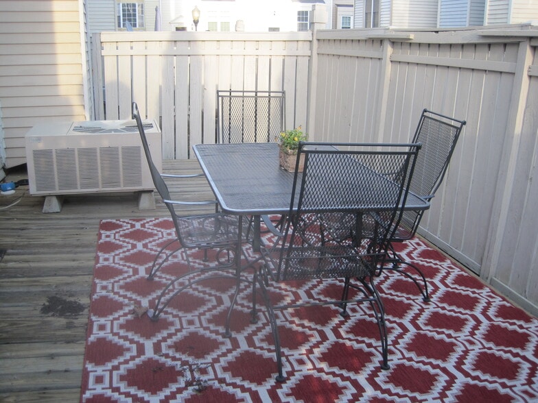 Deck - 2470 Ridgehampton Ct