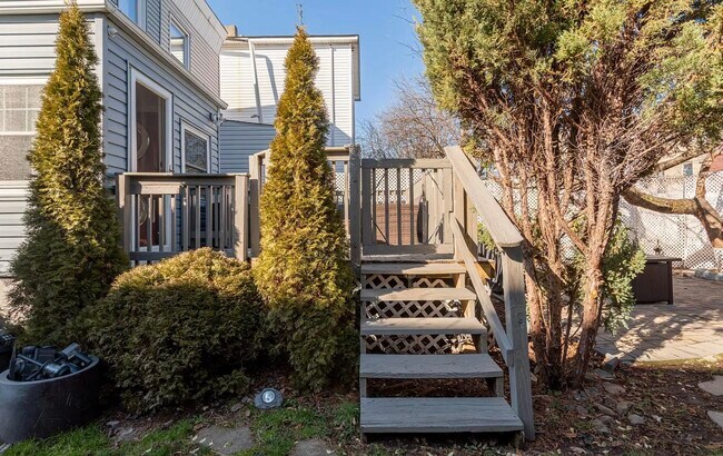 Building Photo - 148.5 Union St