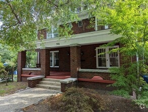 Building Photo - 901 W Markham Ave