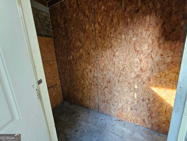 Building Photo - 108 E Lakemont Dr