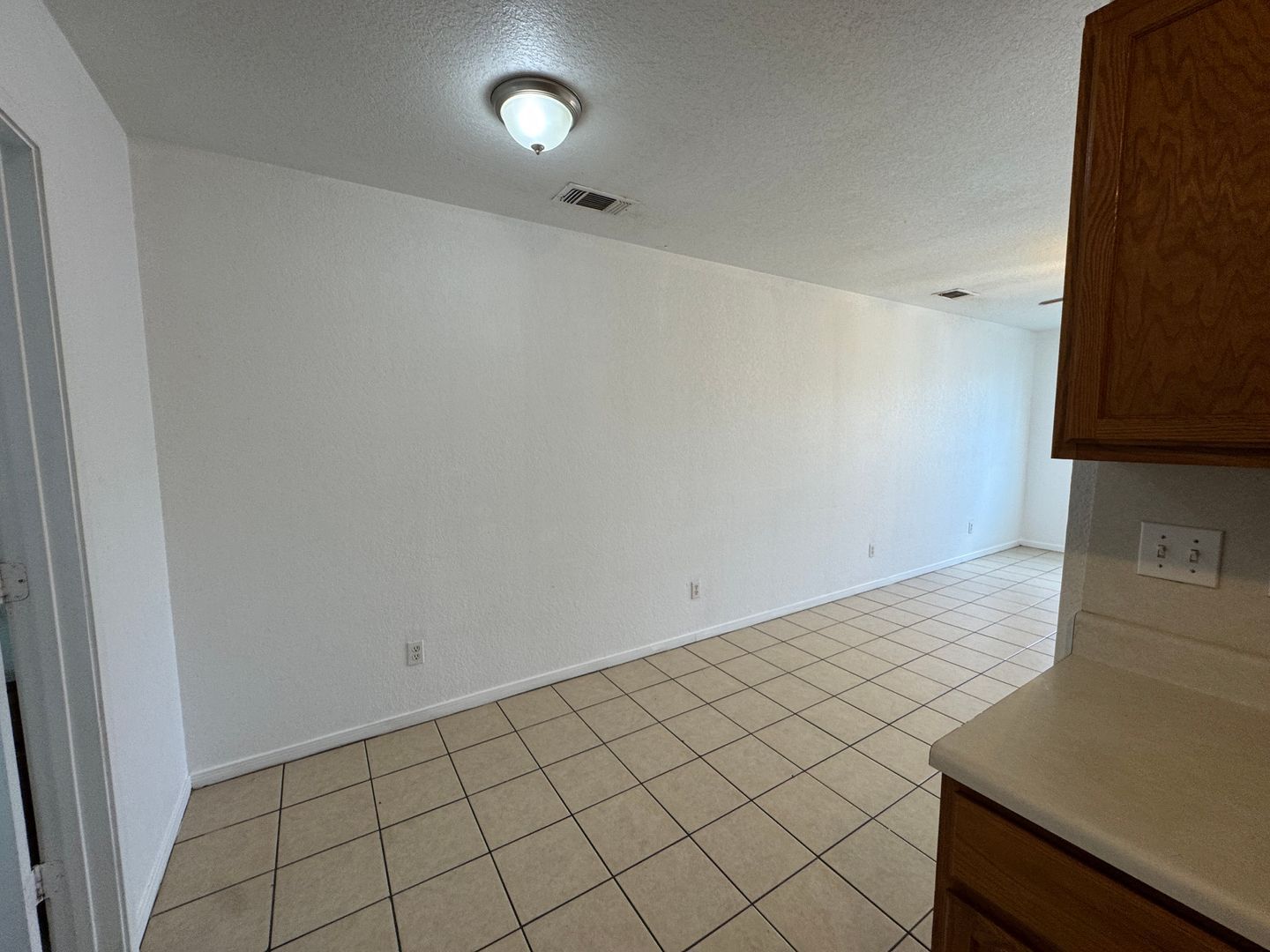 Building Photo - 2804 Leroy Cir