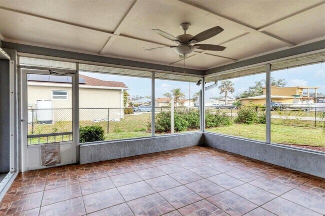 Building Photo - 5221 Lemon Bay Dr