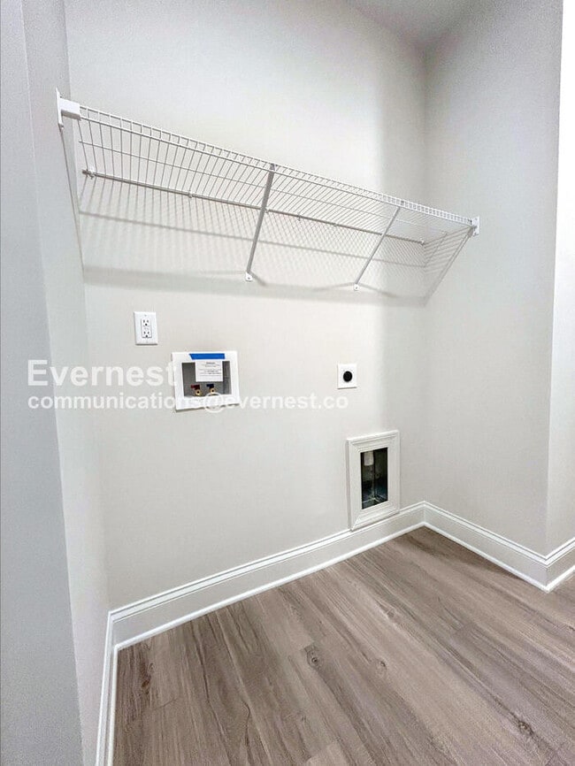 Building Photo - 1410 Austin St