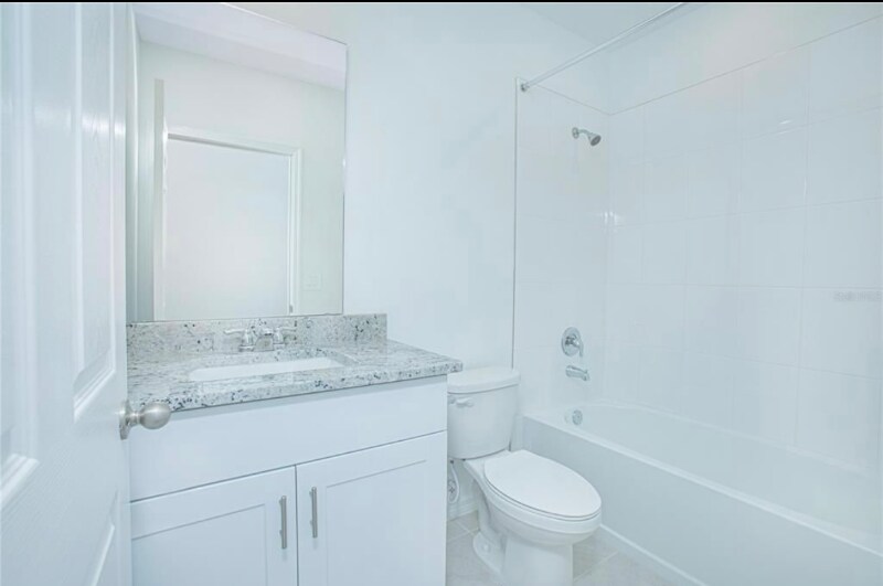 Building Photo - 2955 Sunstar Dr