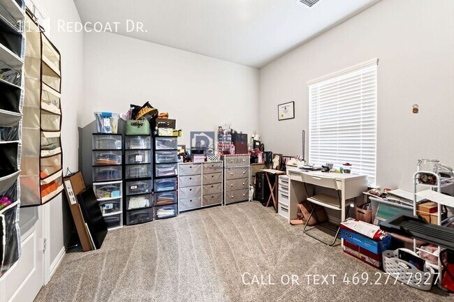Building Photo - 1116 Redcoat Dr