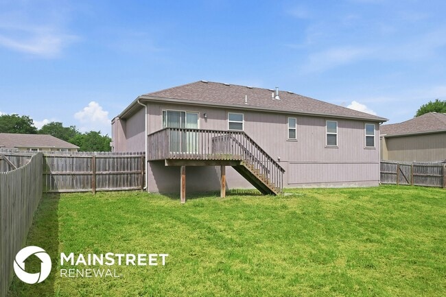 Building Photo - 410 Golfview Dr
