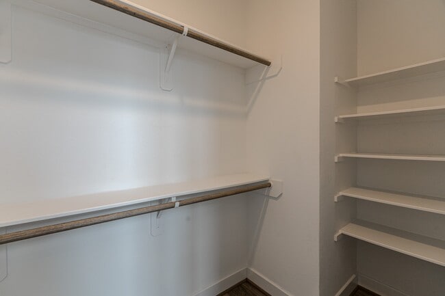 Building Photo - 18736 Centro Main St