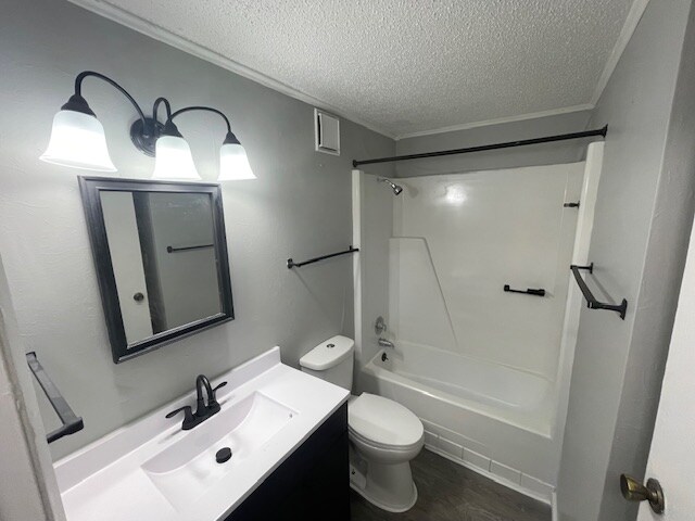 Building Photo - 3460 Main St