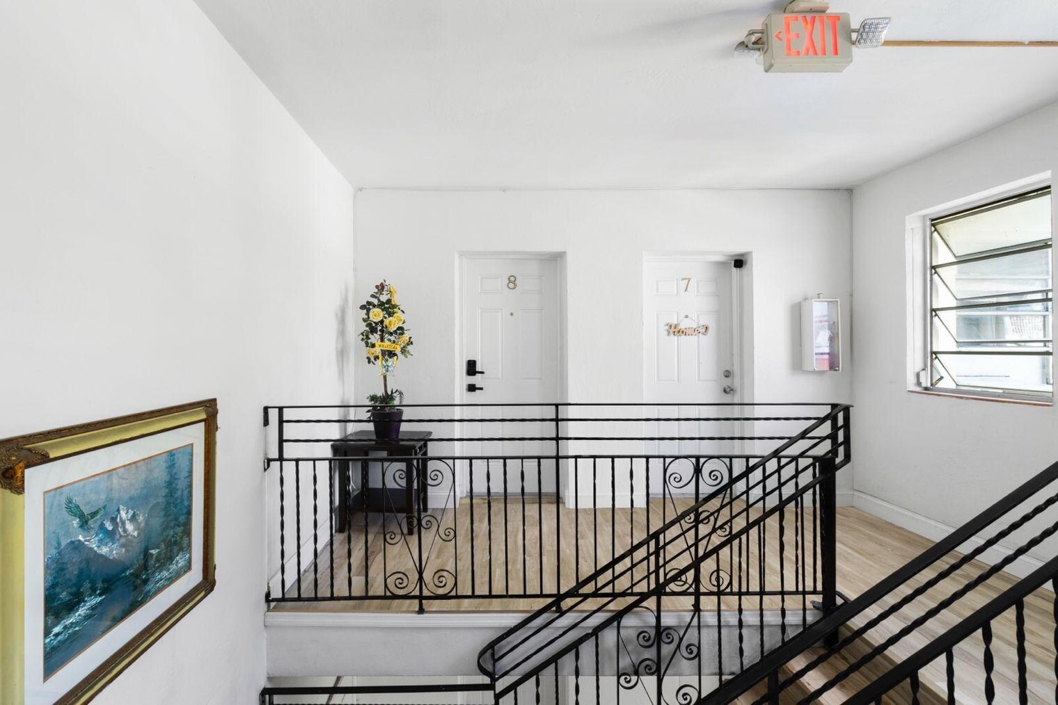 Building Photo - 680 SW 7th Ave