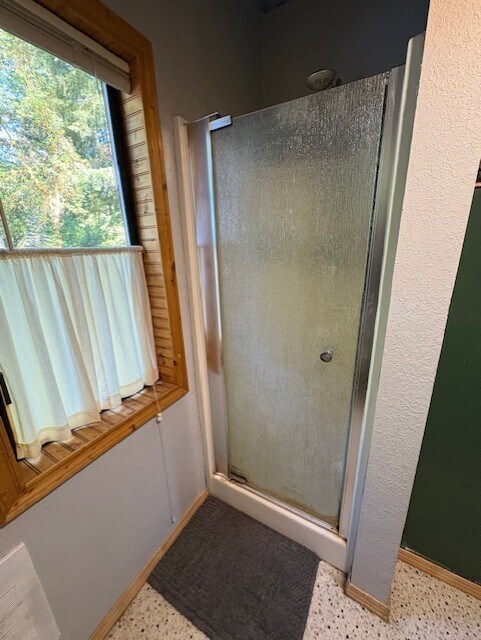 Shower - 5734 Garden Lane Northwest