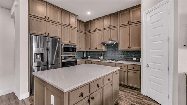 Building Photo - 2357 Longspur Dr
