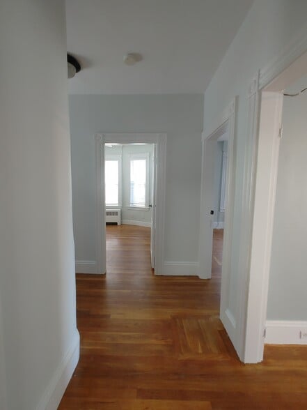 Hallway - 112 Brown St