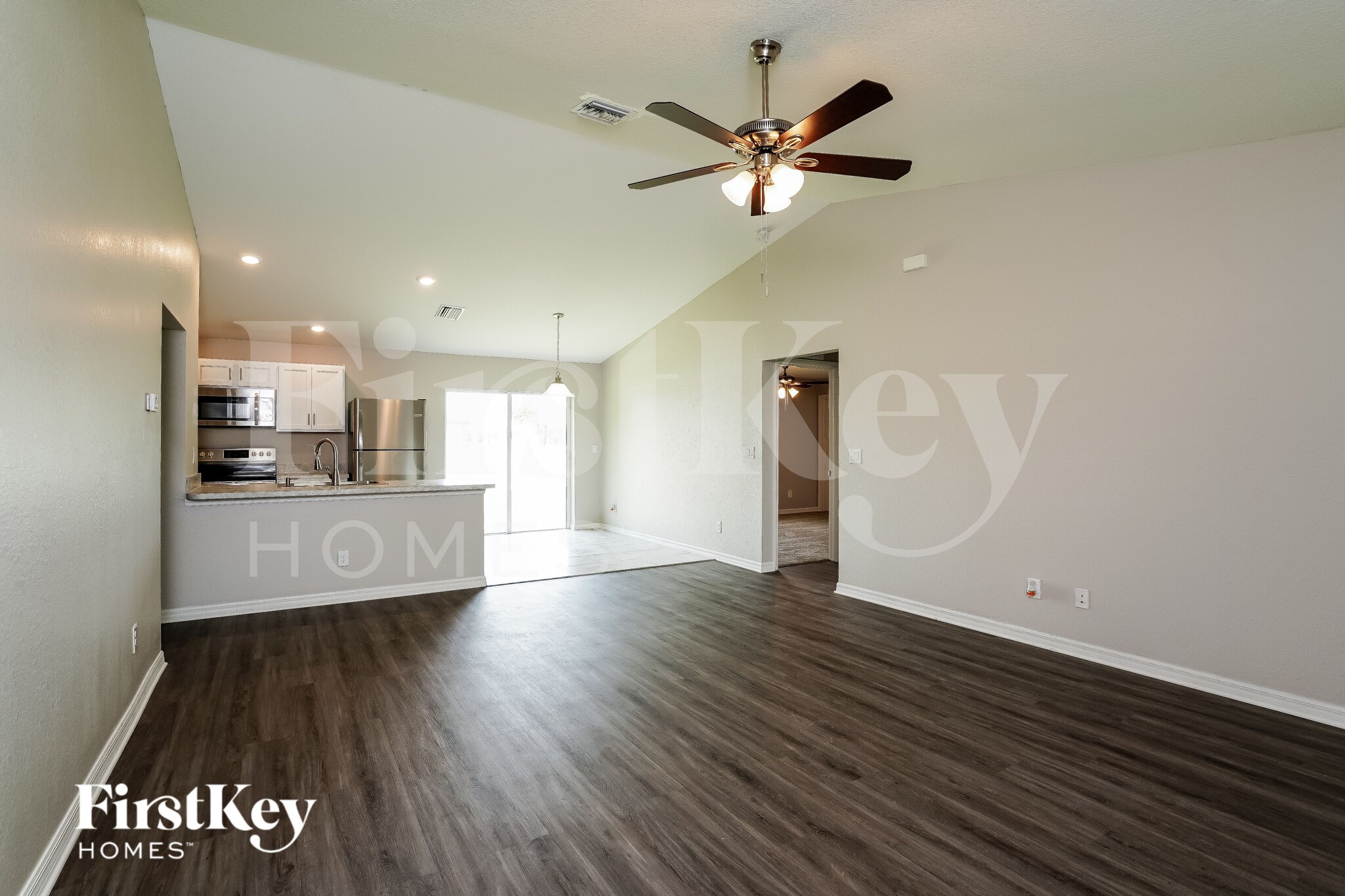 Building Photo - 1113 NW 1st Ave