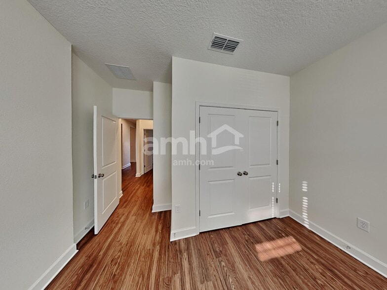 Building Photo - 2901 Alanas Mdw Wy