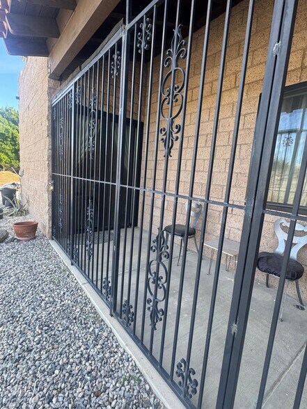 Building Photo - 15935 Mary Cir