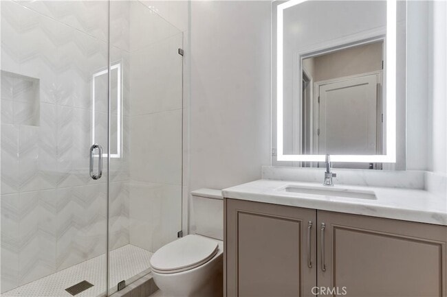 Building Photo - 4635 Brewster Dr