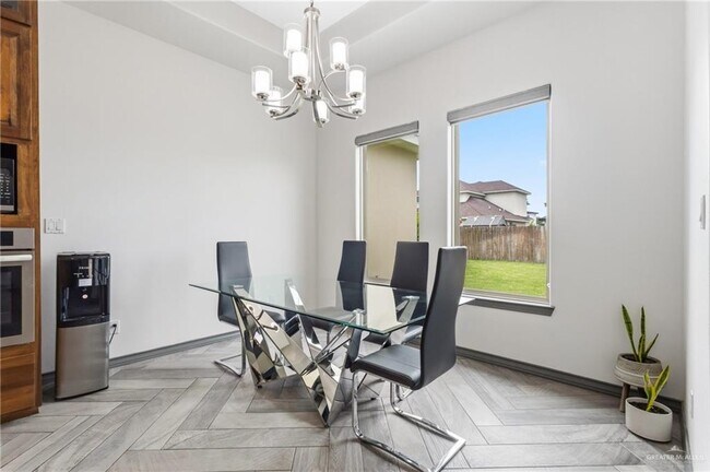 Building Photo - 19 W Red River Ave