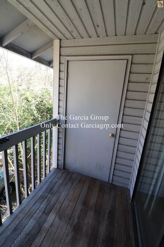 Building Photo - 10634 SW 49th Ave