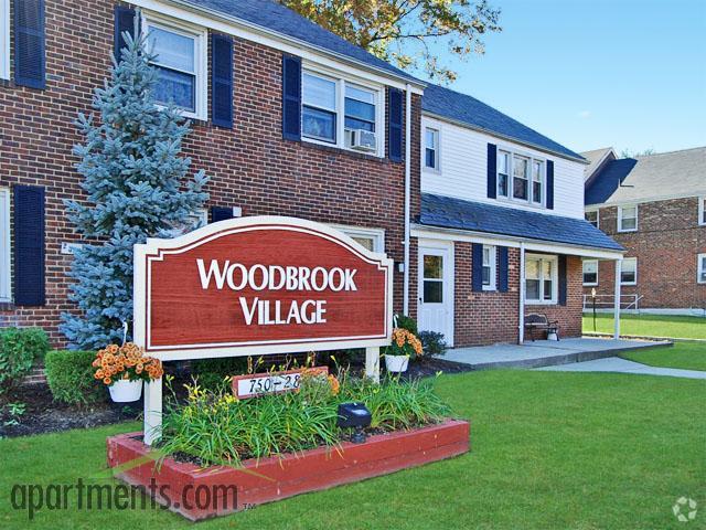 Building Photo - Woodbrook Village Apartments