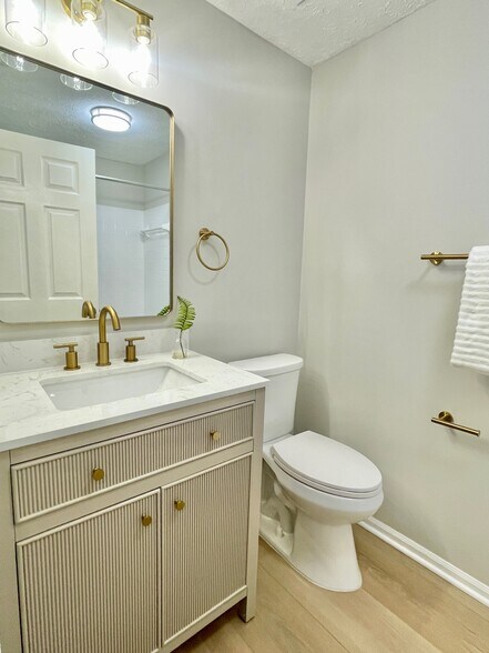 Building Photo - 13108 Briarcliff Ter