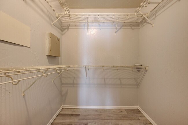 Building Photo - 605 Welston Cir