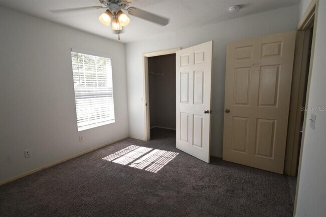 Building Photo - 36113 Deer Creek Dr