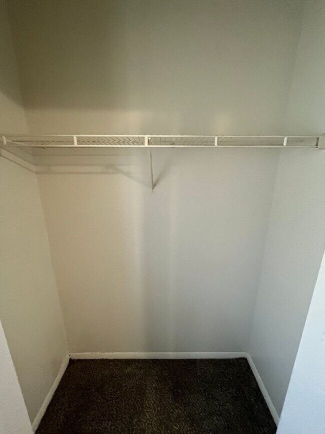 Building Photo - 4600 Rolling Ridge Ct
